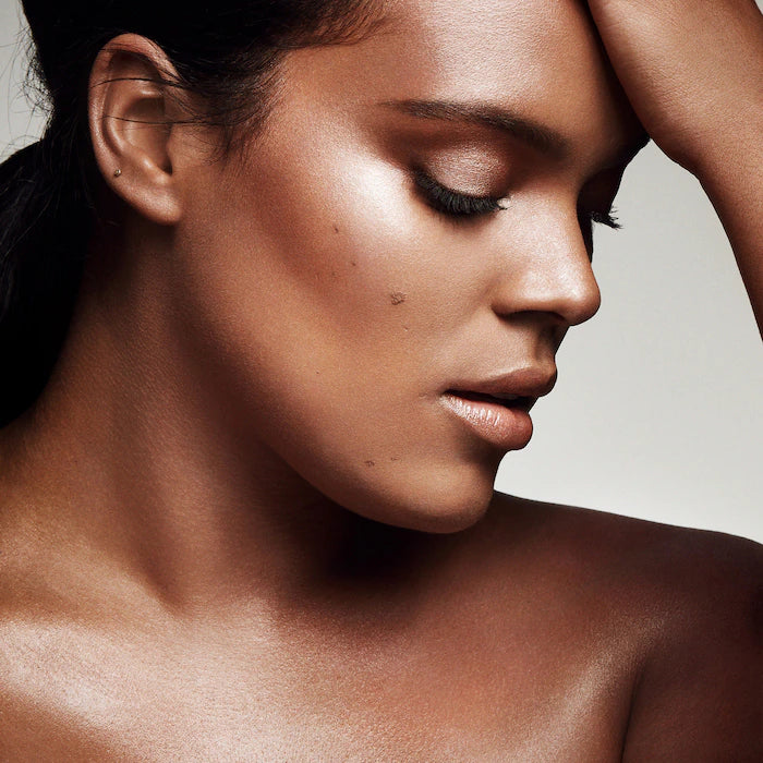 Iluminador Dual Fenty- Afternoon Snack/ Mo’ Hunny